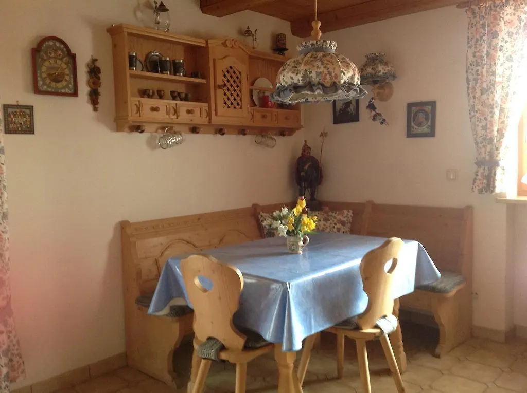 Apartements Ingrid Unhoch-Raggl Oberammergau